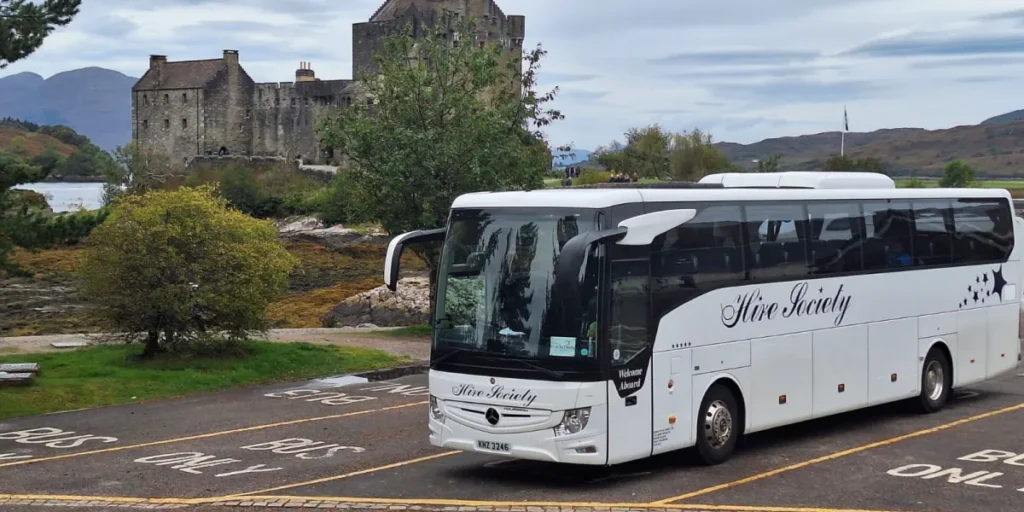 Why Should You Consider a Wedding Coach Hire for Your Autumn Wedding