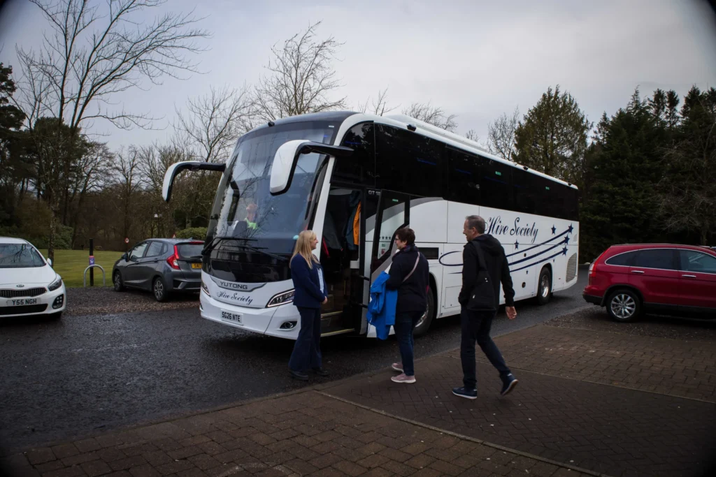 Group Boarding Yutong 53-Seater