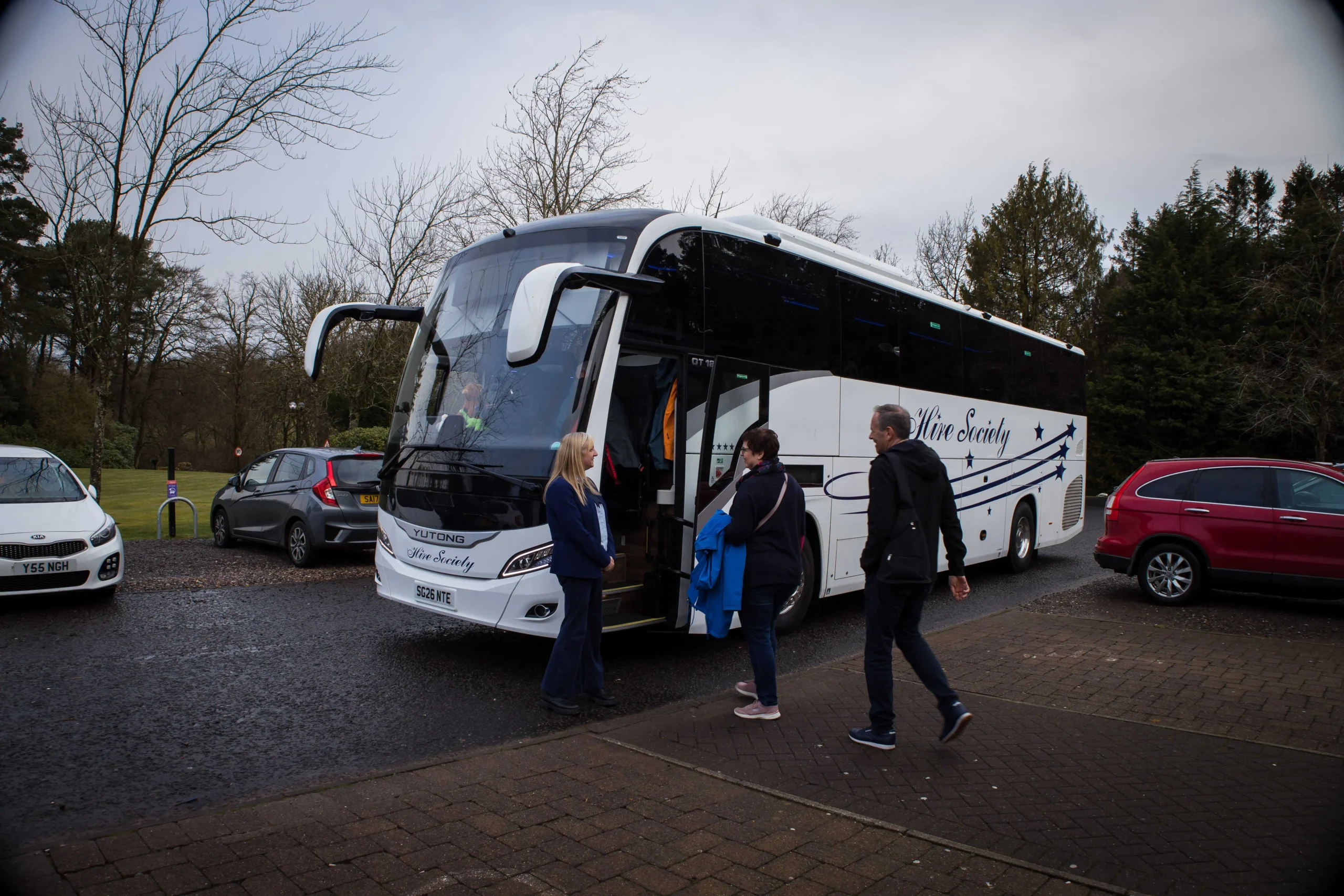 Group Boarding Yutong 53-Seater