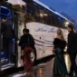 Luxury Winter Coach Departure 85x85